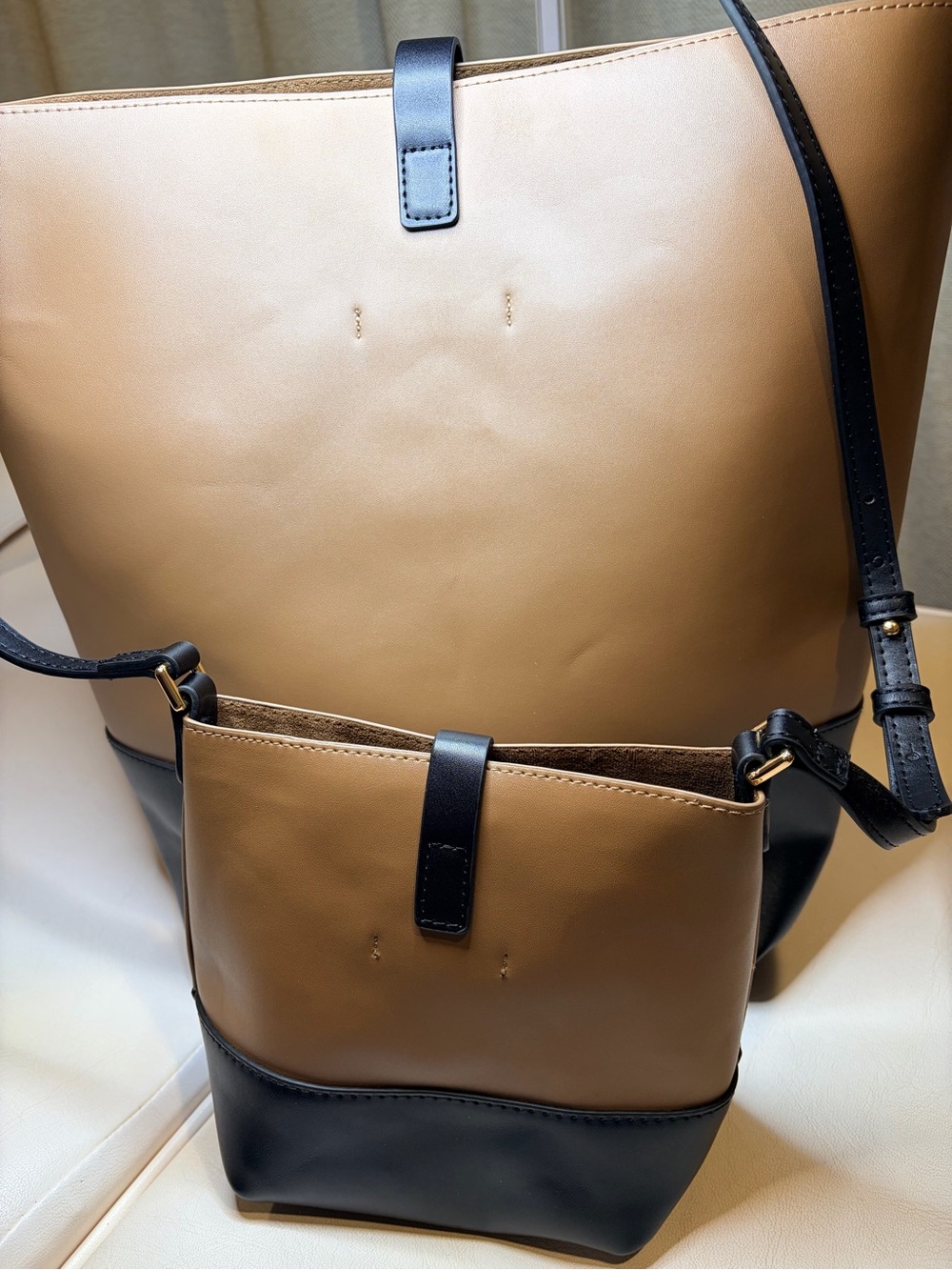 Old Navy Two-Tone Brown and Black Leather Shoulder Tote - Picture 10 of 10